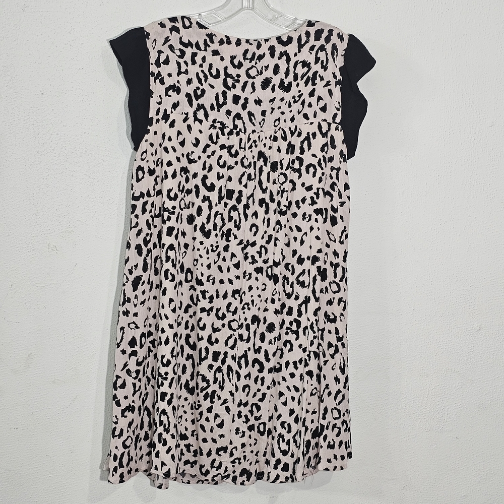 Savanna Jane Black and Cream Patterned Fabric - Picture 3 of 13